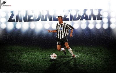 爱赢电竞快讯-三笘薰让豪门球探坐不住